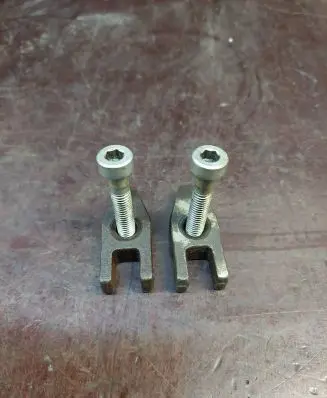 KIA Carnival Fuel Injector clamp holder