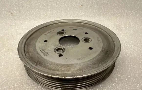 Audi A4 S4 B6 8E 8H Power steering pump pulley 059145255