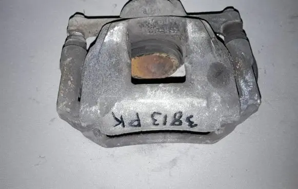 Toyota Auris E180 Front brake caliper 4775002250