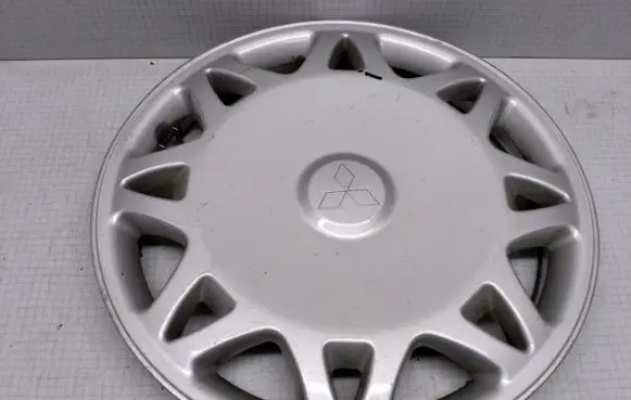 Mitsubishi Carisma R14 wheel hub/cap/trim 72107 65005
