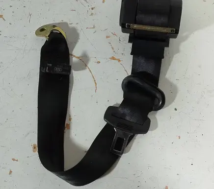 Audi A3 S3 8L Rear seatbelt 8l3857805 905829