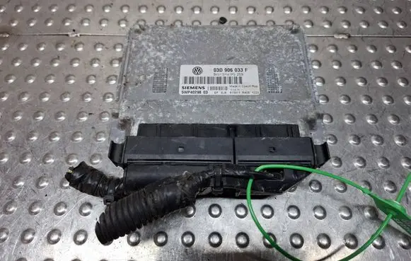 Volkswagen Polo IV 9N3 Engine control unit/module S27705994 03D906033F 5WP4029801