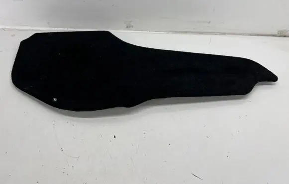 Tesla Model 3 Other center console (tunnel) element 108681400F TM320030600000