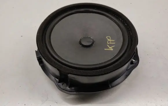 Audi A5 Front door speaker 130525