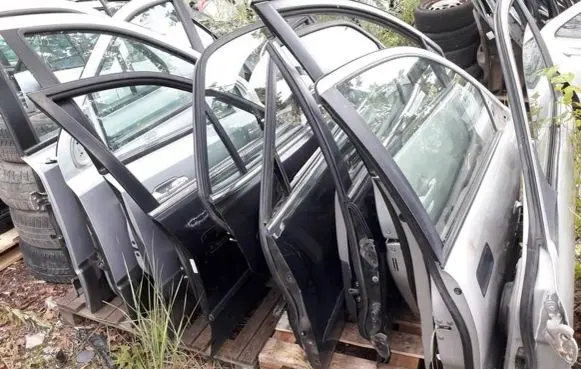 Honda Accord Front door juodos
