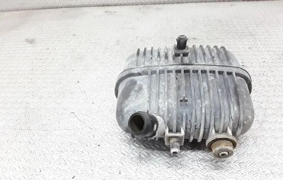 Audi A4 S4 B6 8E 8H Vacuum air tank 8E0129955