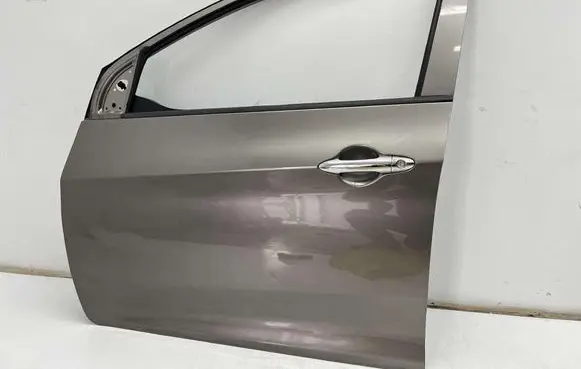 KIA Picanto Front door