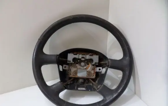 KIA Carens I Steering wheel