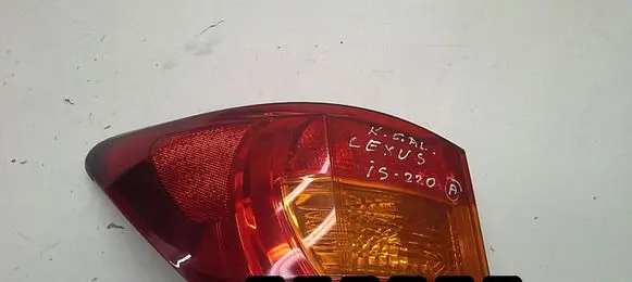Lexus IS 220D-250-350 Rear/tail lights