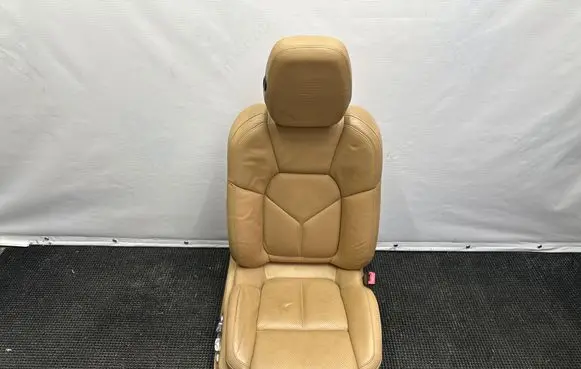 Porsche Cayenne (92A) Front passenger seat 7P571364BE