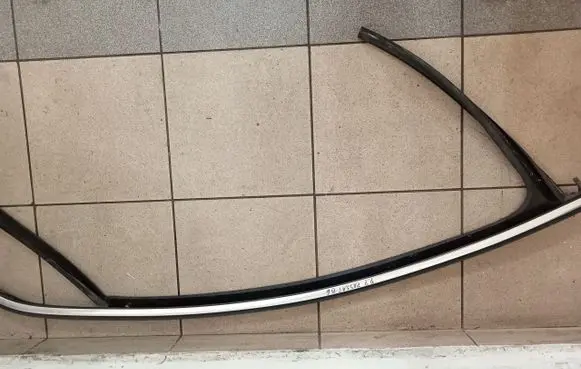 Volkswagen PASSAT B6 Trim molding 