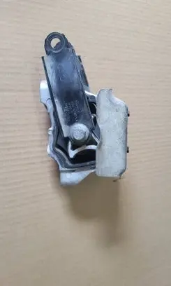 Volvo XC60 Engine mount bracket 8778009J600