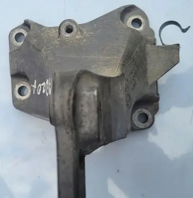 BMW 3 E90 E91 Engine mount vacuum valve 6781916