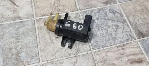 Seat Altea XL Turbo solenoid valve 1K0906627A
