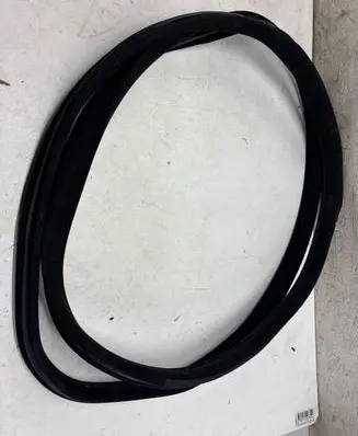 Mercedes-Benz C W204 Front door rubber seal A2046971051