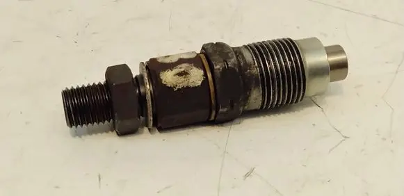 Toyota Corolla E110 Fuel injector