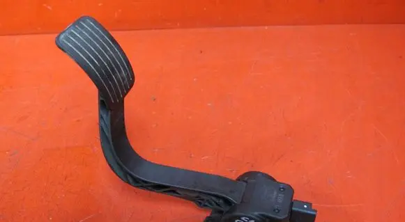 Citroen C4 Grand Picasso Accelerator throttle pedal 9681990080