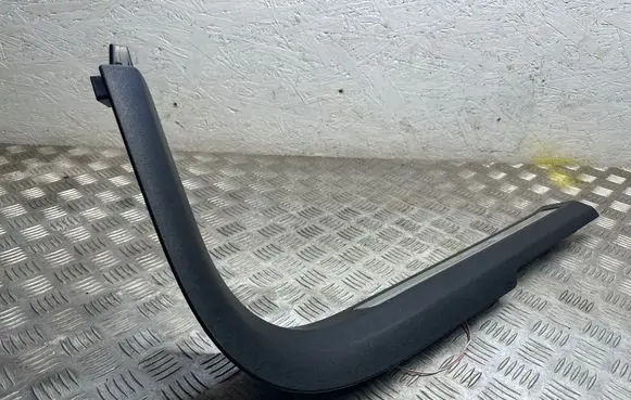 Front sill trim cover