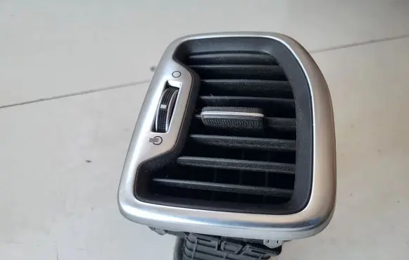 KIA Sportage Dashboard side air vent grill/cover trim 97480F1900