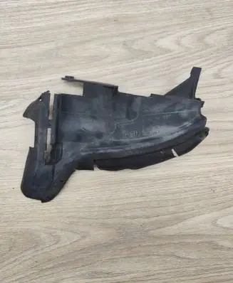 Volvo XC70 Intercooler air guide/duct channel 30796390 M0N7A