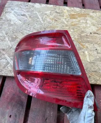 Mercedes-Benz C W204 Rear/tail lights 2048203764L