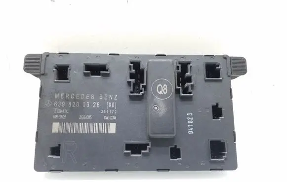 Mercedes-Benz Vito Viano W639 Door control unit/module 6398200326