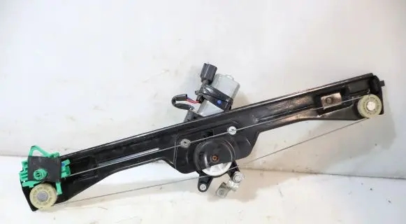 Fiat Linea Front window lifting mechanism without motor