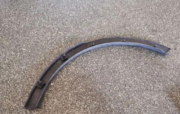 Ford Kuga I Rear arch trim 8V41S286D02AC