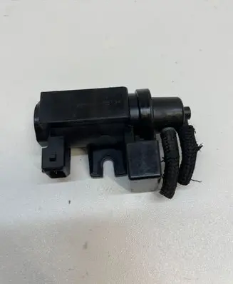 BMW 5 E60 E61 Turbo solenoid valve 7796634 70057900