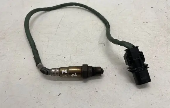 Mercedes-Benz E W212 Lambda probe sensor 0281004133