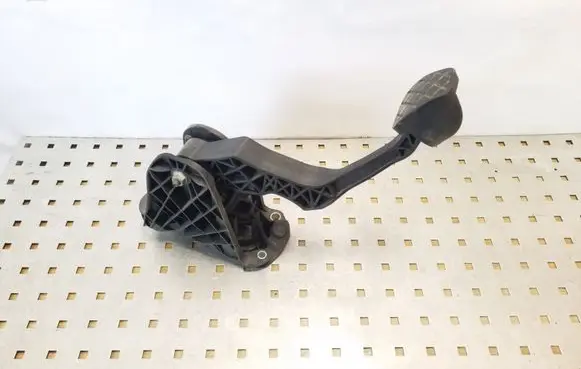 Clutch pedal