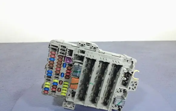 Honda Civic IX Fuse box set 116RA-000021