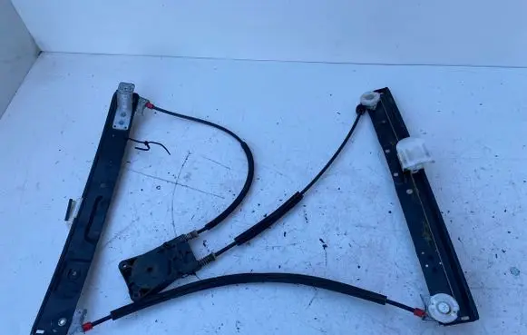 Ford Mondeo MK IV Front window lifting mechanism without motor