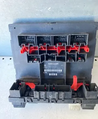 Volkswagen PASSAT B6 Comfort/convenience module 3C0937049E 28022870 H37S1002