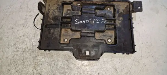 Hyundai Santa Fe Battery tray 371502P100