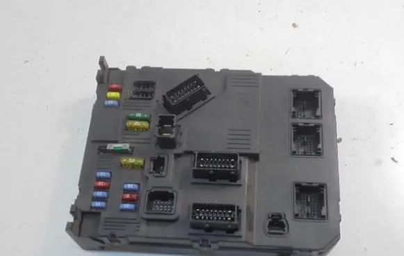 Peugeot 407 Fuse box set 9655708380