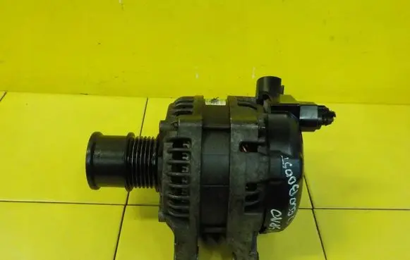Ford Focus Generator/alternator CV6T10300GA 11SP10