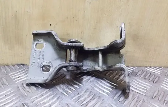 Renault Trafic II (X83) Front door lower hinge 311772M GM66380