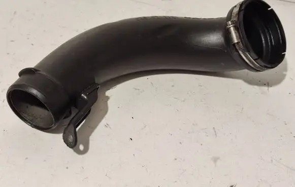 Volvo V70 Intercooler hose/pipe 30774692 U37DA 1029192