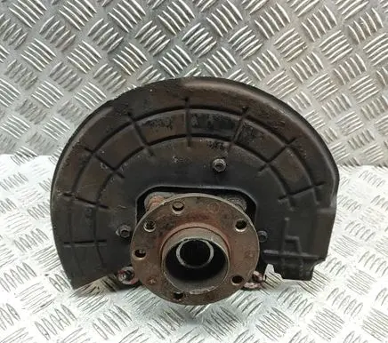 Alfa Romeo Giulietta Front wheel hub 50514553 28A32205