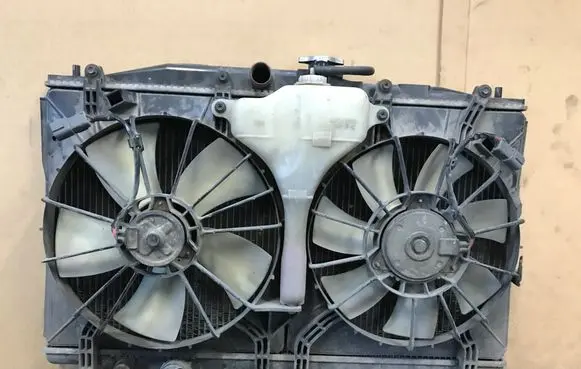 Honda Accord Radiator set 