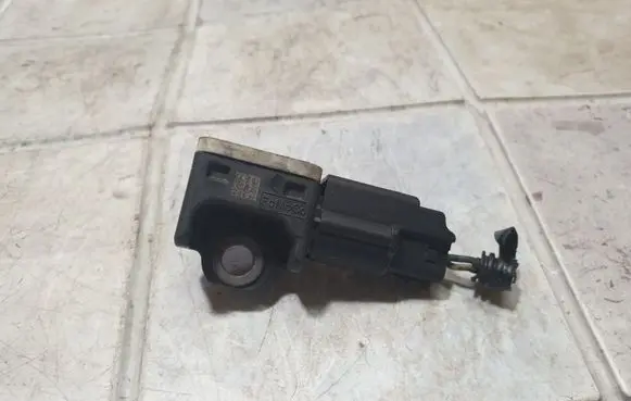 Ford Galaxy Airbag deployment crash/impact sensor 8V4T14B006AA 110605402