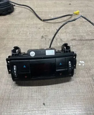Mercedes-Benz E W211 Climate control unit A2118300285 000830072