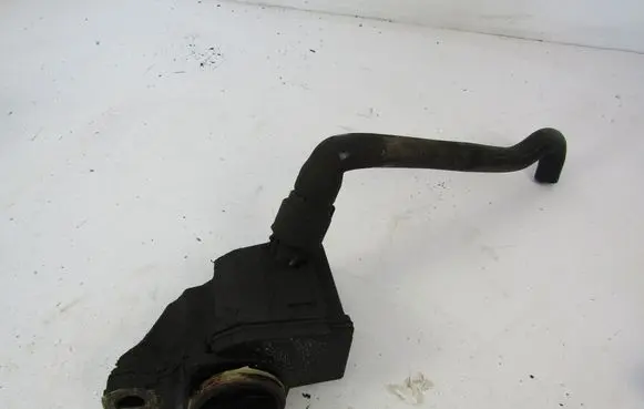 Volkswagen Golf IV Breather valve 036103464G
