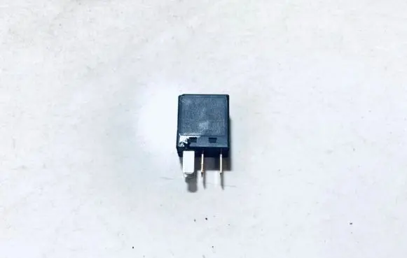 Mitsubishi Colt Other relay mb953382 043262a