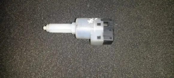 Brake pedal sensor switch