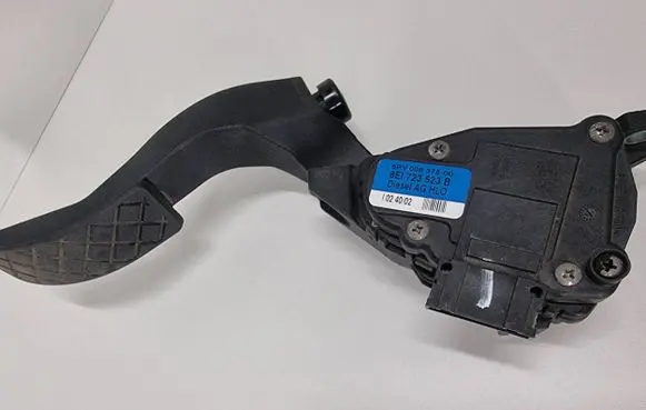 Audi A4 S4 B6 8E 8H Accelerator throttle pedal 8E1723523B 6PV00837600