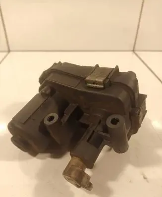 Opel Insignia A Intake manifold valve actuator/motor 8680XKM5K