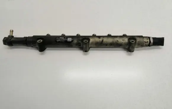 Volvo XC90 Fuel main line pipe 0445215015