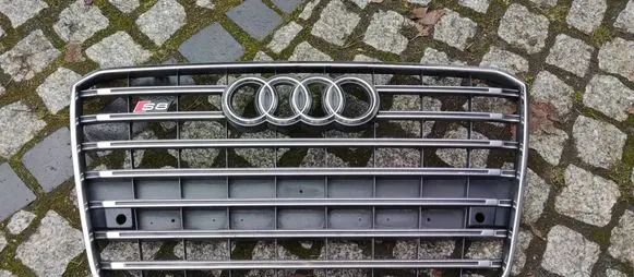 Audi A8 S8 D4 4H Front grill 